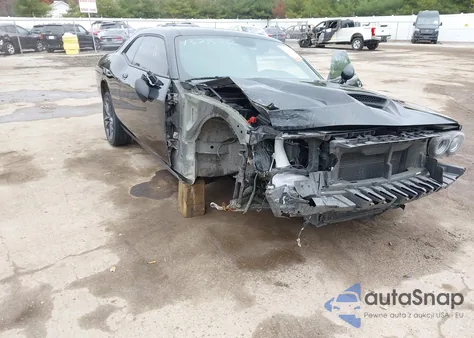 2021 Dodge Challenger Gt Awd z USA, uszkodzony, nr VIN 2C3CDZKGXMH624314